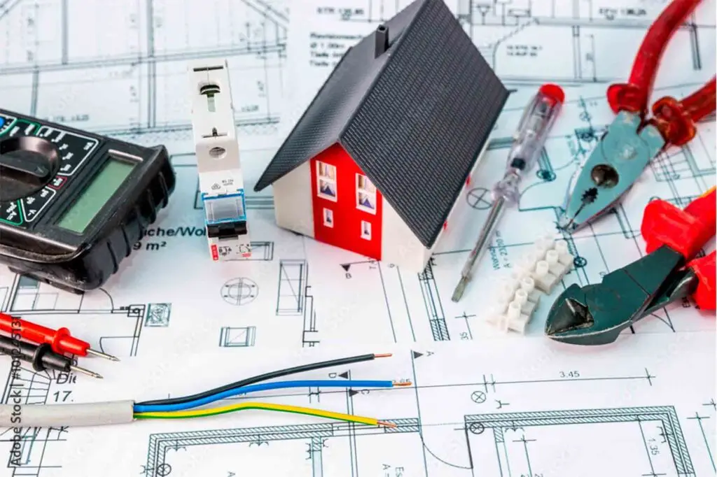 maqueta casa, herramientas de electricidad